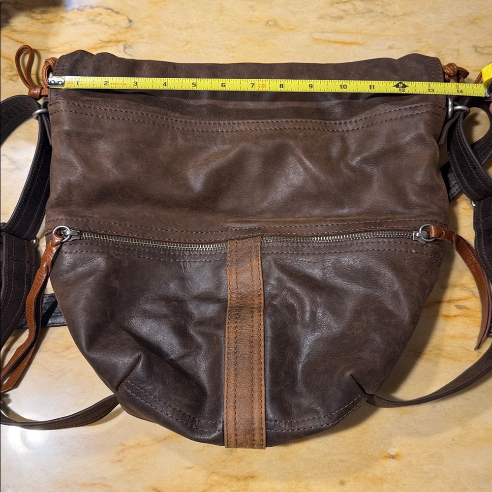 Rough and Tumble distressed espresso/ rustic pecan Train with 3 way LP strap - Picture 13 of 16